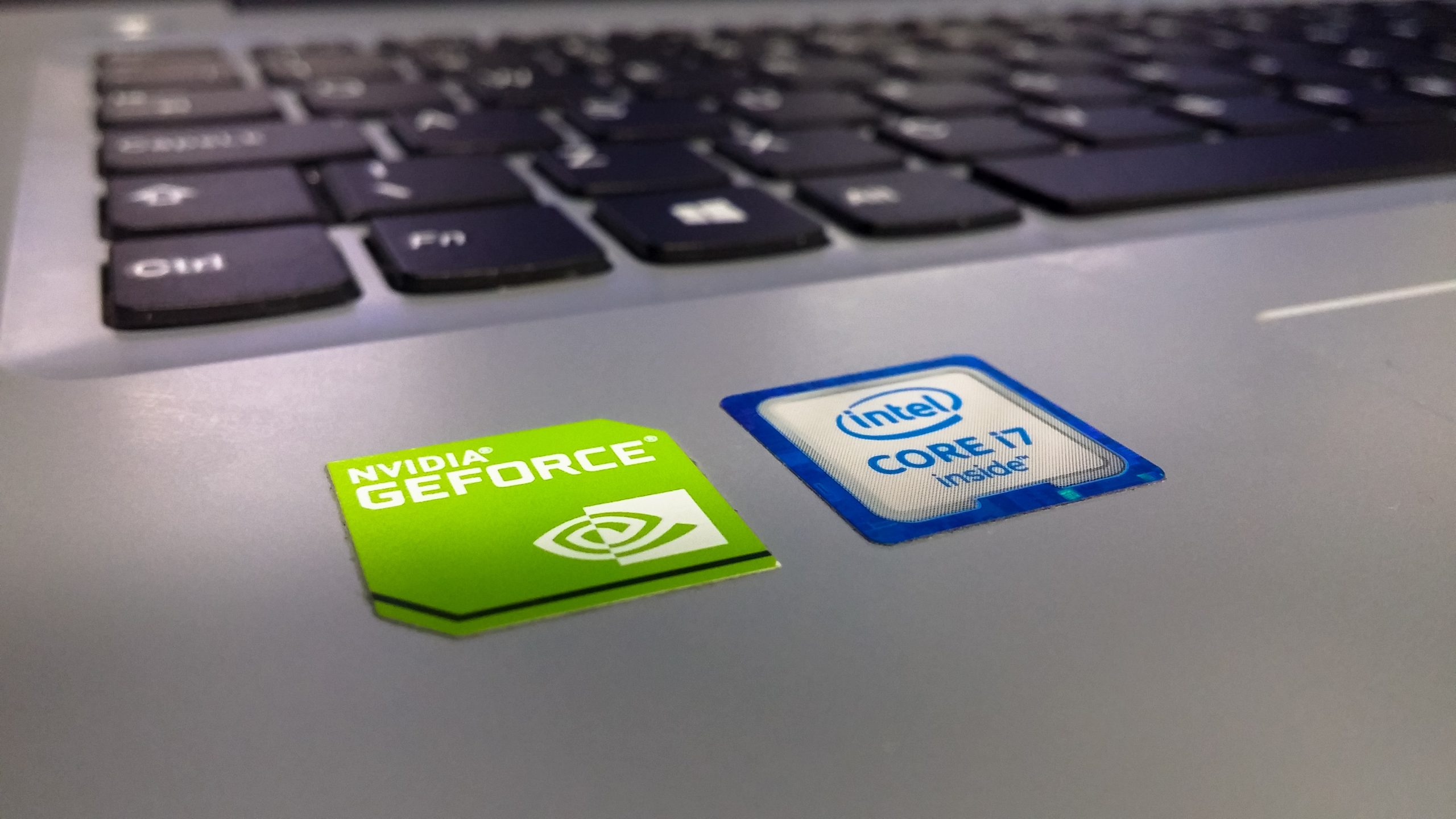 Prosesor Intel Fondasi Kinerja dalam Komputasi Modern