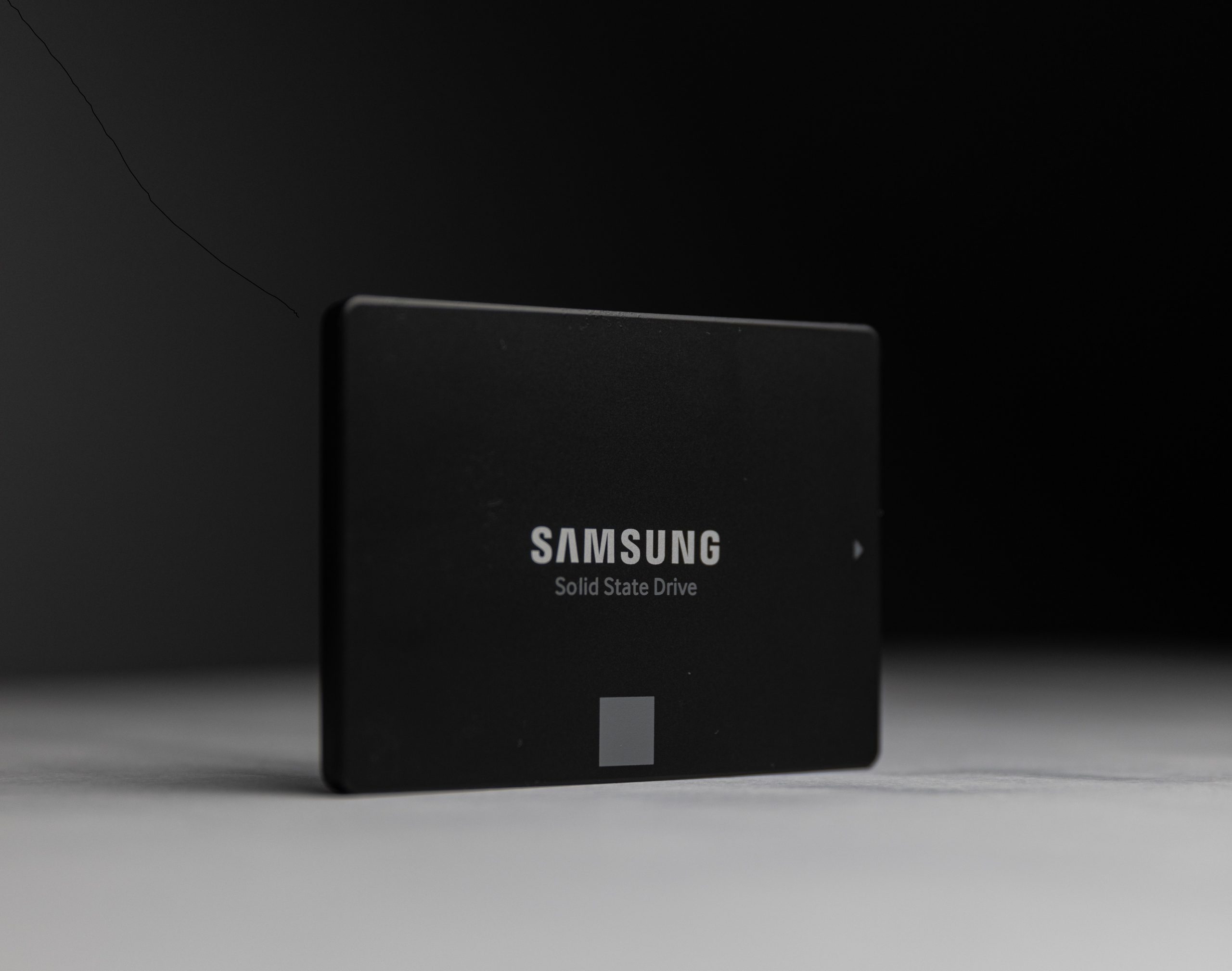 Solid State Drive (SSD) Menghadirkan Kecepatan dan Efisiensi ke Dunia Penyimpanan Data