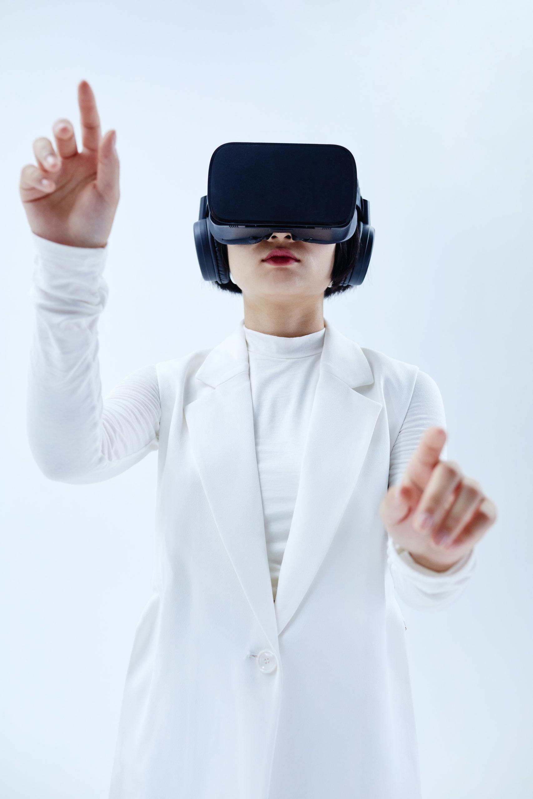 Peran Teknologi Realitas Virtual (VR) dalam Dunia Desain