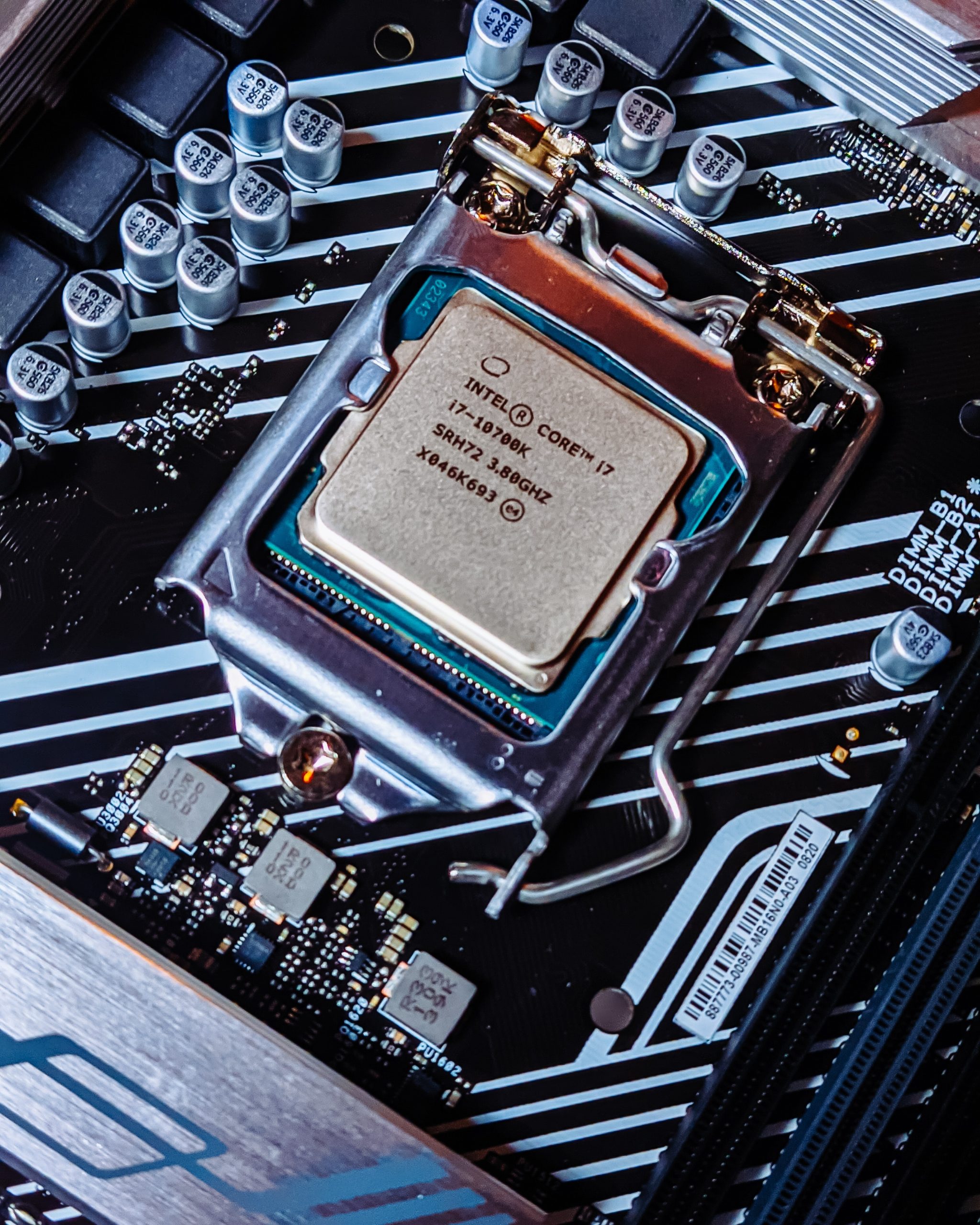 Perkembangan Prosesor Komputer Dari Mikroprosesor Awal Hingga Era Multicore